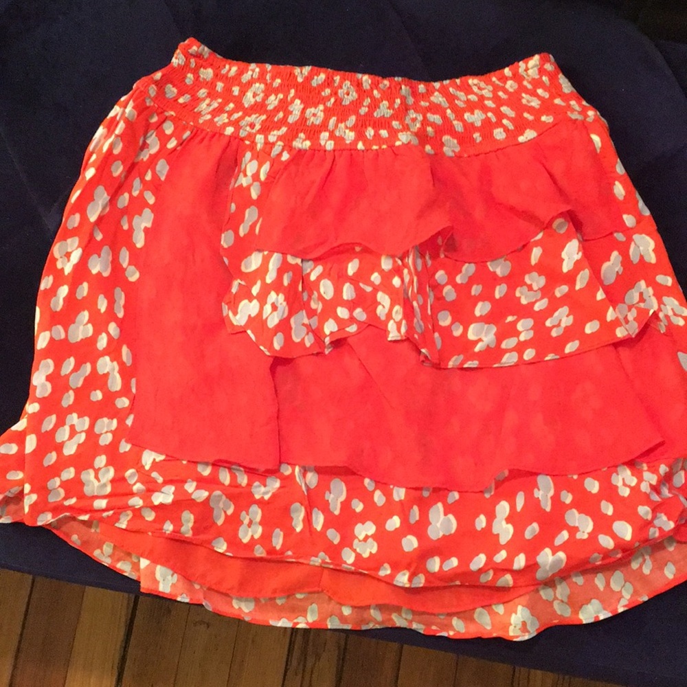 Skirt!
